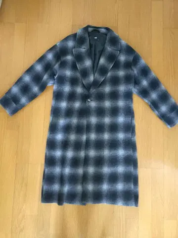 HARE 블랙 체크 무늬 롱 코트