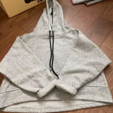 ZARA 트레이닝복 S 사이즈 후드티 여성용