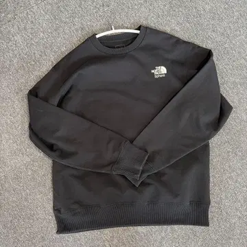 THE NORTH FACE 블랙 트레이닝복