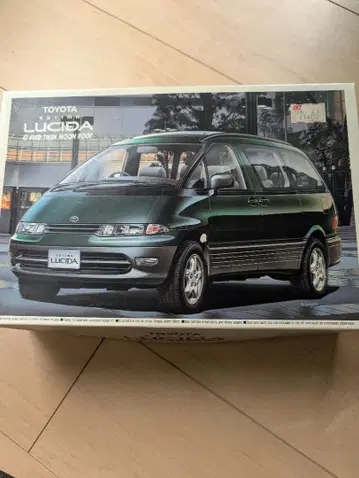 도요타 에스티마 루시다 G 4WD 프라모델