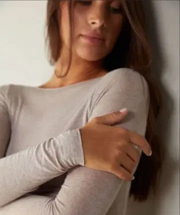 Intimissimi 보트넥 모달 캐시미어 울트라 라이트 상의