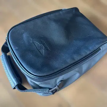 벤틀리 블랙 가죽 슈즈 케이스 숄더백 퀼팅