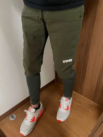 정가 4.2만 TFW49 다운 팬츠 카키 S 골프 방한
