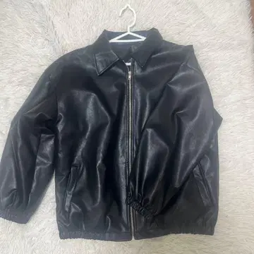 블랙 가죽 자켓