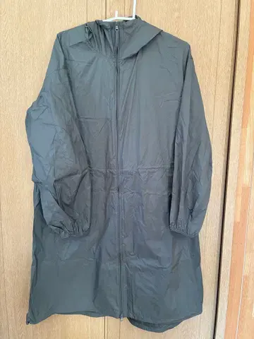 UNIQLO 후드 부착 발수 롱 코트