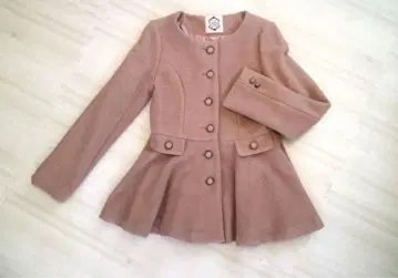 DazyClair 더스티 핑크 노카라 페플럼 코트