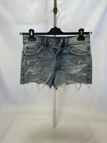 자라 데미지 가공 라이트 블루 숏팬츠