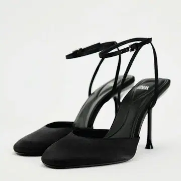 ZARA 블랙 새틴 스퀘어토 하이힐