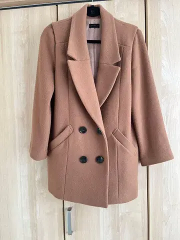 apart by lowrys 체스터 코트