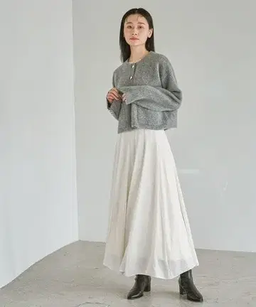 Apartby 호일 프린트 절개 플레어 스커트