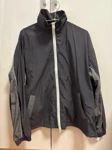 BEAMS HEART 그레이 점퍼