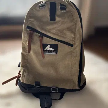 GREGORY 베이지/블랙 백팩