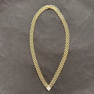 골드색 다이아몬드풍 장식 목걸이