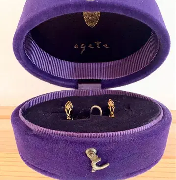 가격 인하했습니다*미사용품* agete * 골드 귀걸이 수지