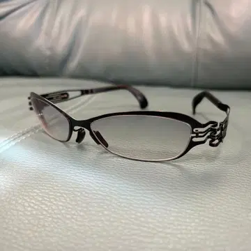 블랙 안경 model nickname T. CE