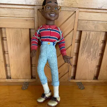 Family matters 스티븐 퀸시 아커 피규어