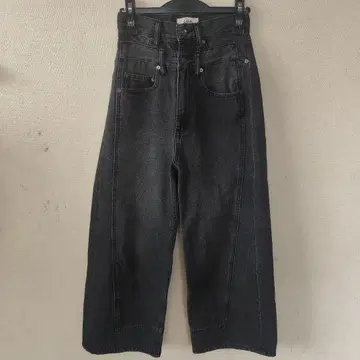 OINS 블랙 스트레이트 데님