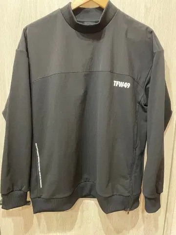 TFW49 하프 모크넥 티셔츠 BLK x BLK 사이즈 M
