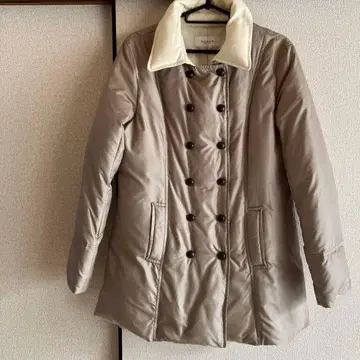 베이지 더블 브레스트 다운 자켓