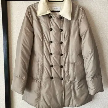 베이지 더블 브레스트 다운 자켓