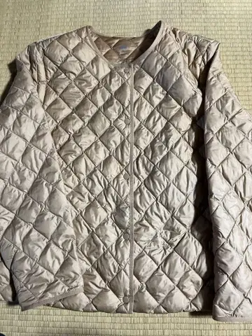 유니클로 웜 패디드 퀼팅 자켓 베이지 3XL 배송비 포함
