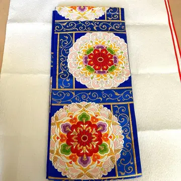 선명한 파란색 후쿠로 오비 착용 연습 리메이크 로얄 블루 성인식 후리소데