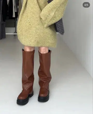 [ 새상품 ] 11/30까지 판매 KBF 브라운 롱 부츠 통굽 디자인