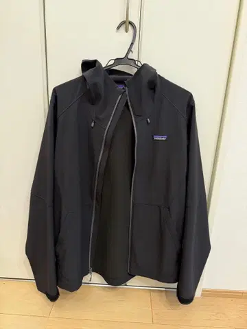 Patagonia 블랙 마운틴 후드티