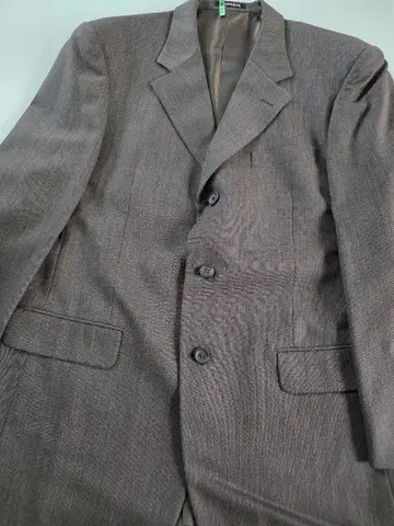 기네스 세계 기록 비즈니스 정장 다크 브라운