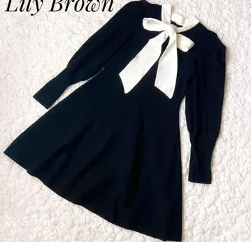Lily Brown 네이비 리본 포함 원피스