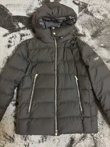 타트라스 TATRAS 새상품급 도미치아노 다운 자켓 블랙 L