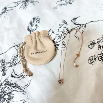 사만다 티아라 목걸이 아쿠아 주얼 로즈쿼츠 CM 착용 3대