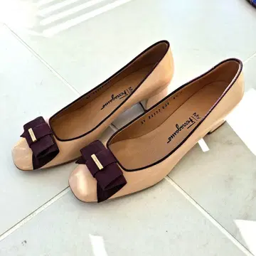 미사용 새상품 My Ferragamo 펌프스 낮은 힐