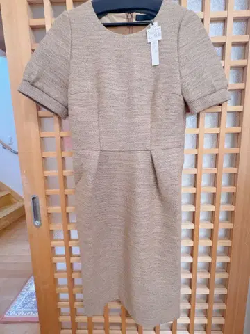 아나이 ANAYI 브라운 계열 고급 울 가을/겨울 반팔 무릎 기장 원피스