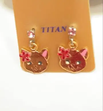 TITAN 고양이 얼굴 귀찌 핑크 꽃 포함
