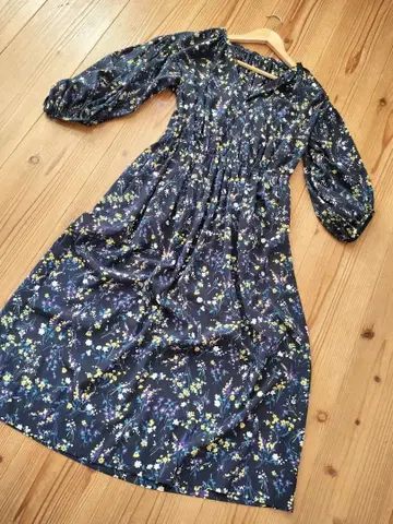 새상품급 MACPHEE 맥피 플라워 프린트 미디 원피스 네이비