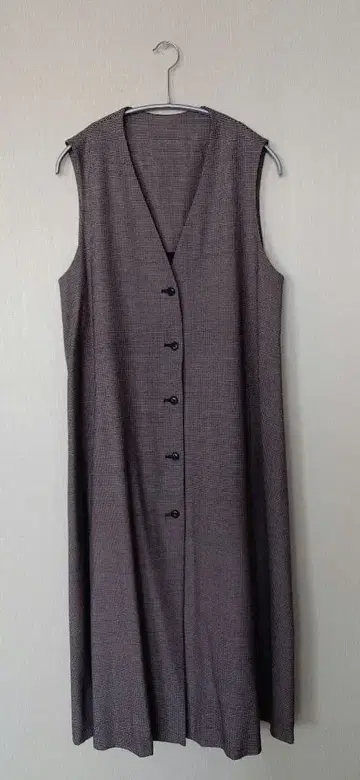 아츠앤사이언스 백턱 베스트 드레스