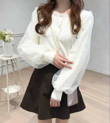 완판템 Apres jour 오간자 슬리브 니트 가디건 새상품급