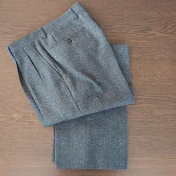 그레이 플리츠 슬랙스