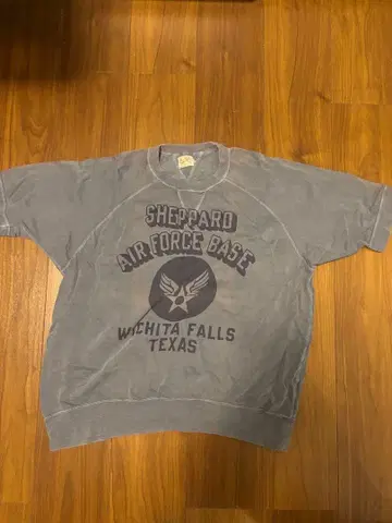 토이즈 맥코이 McHill 셰퍼드 공군기지 맨투맨 T셔츠