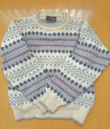 페어아일 패턴 긴팔 니트 스웨터