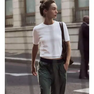 ZARA 반팔 니트 M 베이직 플레인 니트 시요트 슬리브 상의