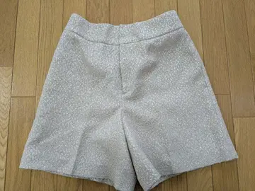 IENA 베이지 골드 하프 팬츠