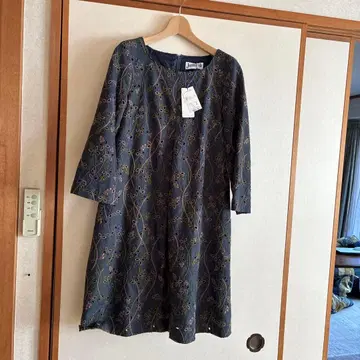 자수 들어간 네이비 롱 원피스 사이즈 40