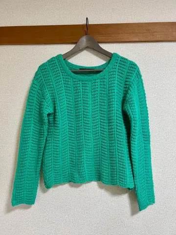 [ 새상품급 ] 크롭 니트 울 혼방 긴팔 그린