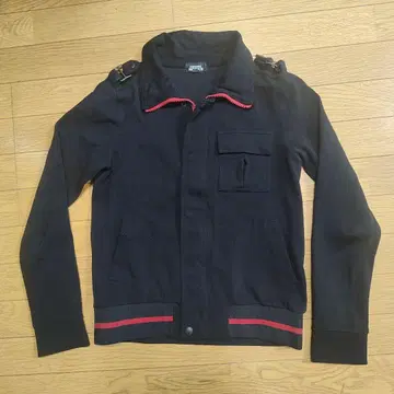 OZONE ROCKS 블랙 점퍼 M 사이즈