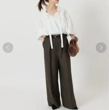 이에나 IENA 스트레치 트위드 턱 배기 팬츠 브라운