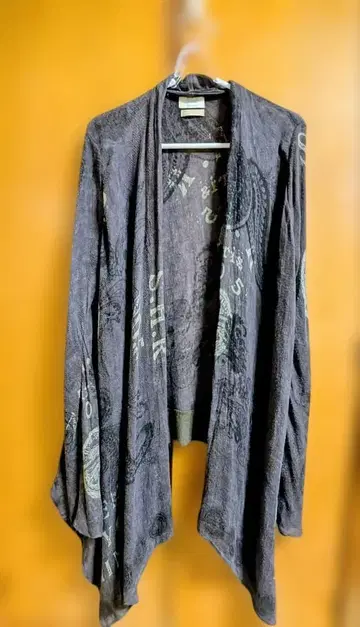 SHARE SPIRIT 그래픽 가디건