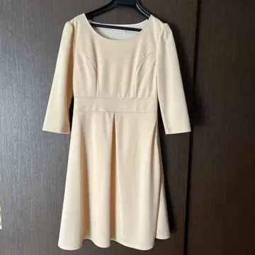 레지나리스 스크래치 스트레치 플레어 원피스 7부 소매 38