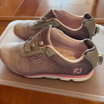 FootJoy BOA 골프화 여성용 그레이/핑크